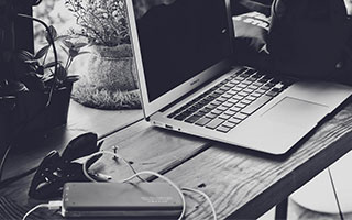 青训教练员培训是否存在师资不足问题，教练员再教育培训