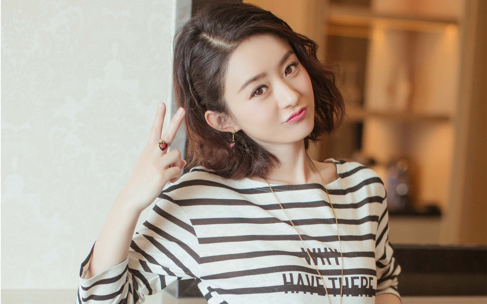 天梯攀爬挑战赛,迎接人生巅峰的勇气,攀天梯讲的是什么故事