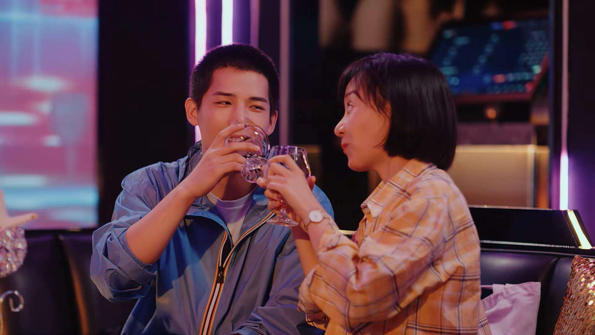 九游-猛龙队险胜！小胜对手晋级下一轮！，猛龙vs小牛第1节