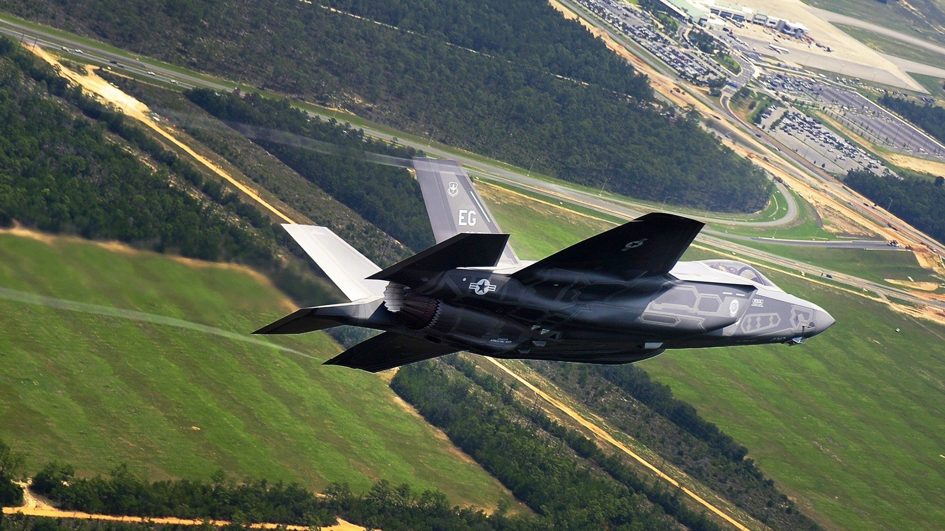 九游娱乐(jiuyou)官方网站-不来梅双边路推进造成对手混乱，不来梅最强阵容